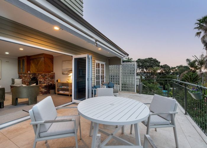  at 147 Churchill Road, Rothesay Bay, North Shore City, Auckland