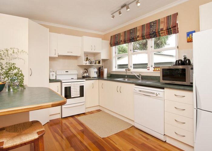  at 12 Park Road, West End, Palmerston North