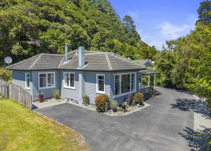  at 710 Main Road North, Te Marua, Upper Hutt, Wellington