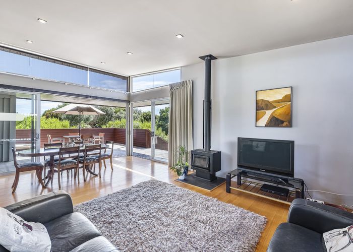  at 16 Marram Way, Peka Peka, Waikanae