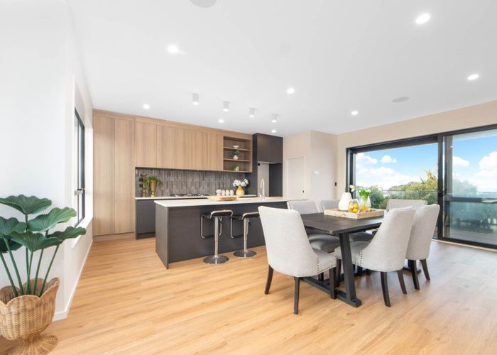  at 13D Rock Isle Road, Torbay, North Shore City, Auckland