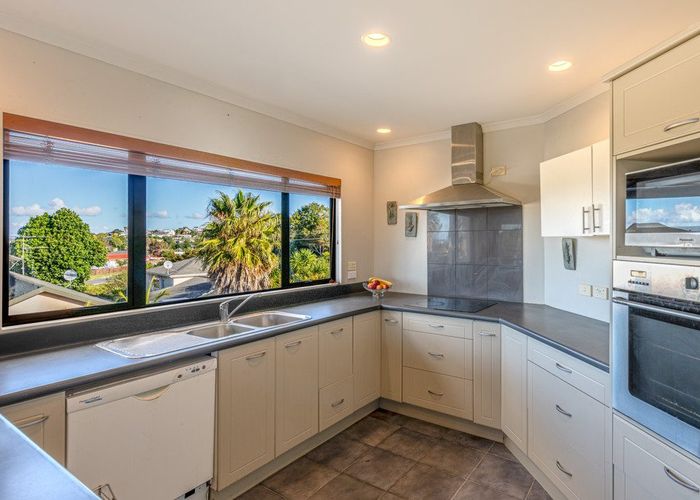  at 32 Ian Sage Avenue, Torbay, North Shore City, Auckland