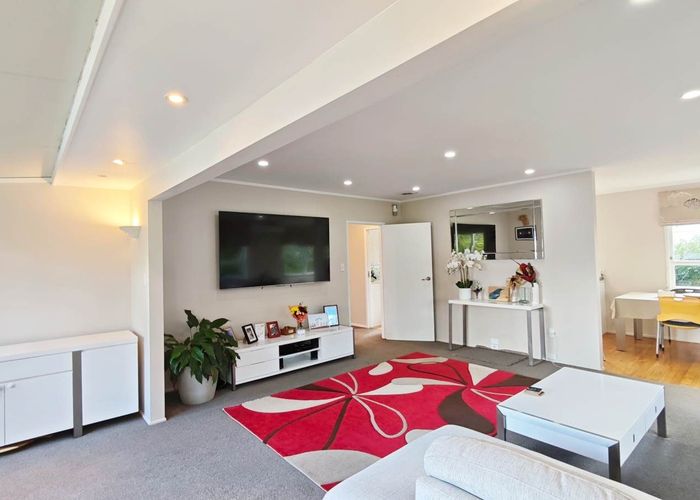  at 21 Rosecamp Road, Beach Haven, North Shore City, Auckland