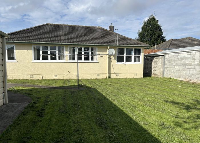 at 17 Bristol Crescent, Roslyn, Palmerston North, Manawatu / Whanganui
