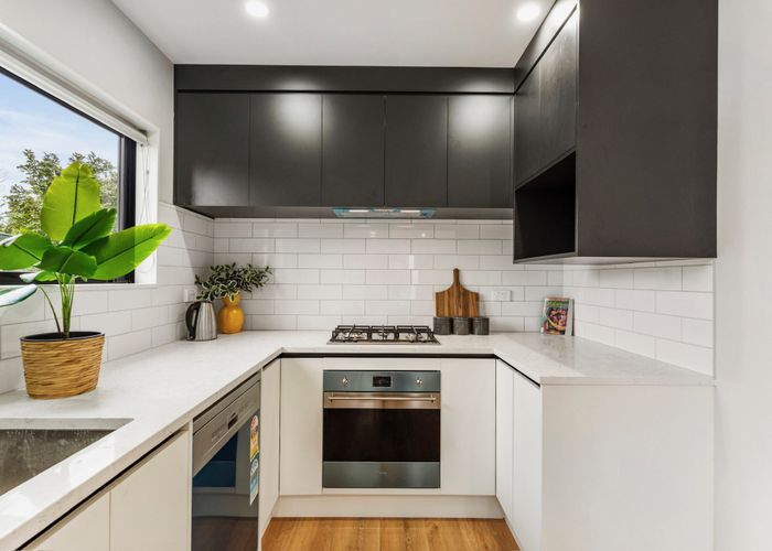 For sale 43D Mirrabooka Avenue, Botany Downs, Manukau City, Auckland homes.co.nz