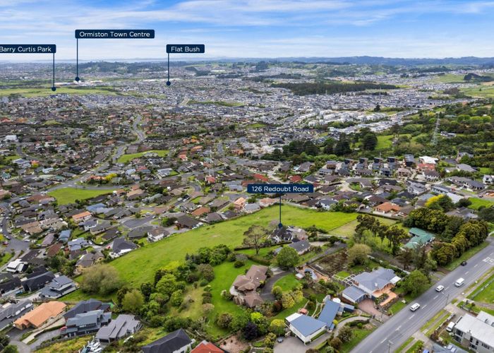  at 126 Redoubt Road, Goodwood Heights, Manukau City, Auckland