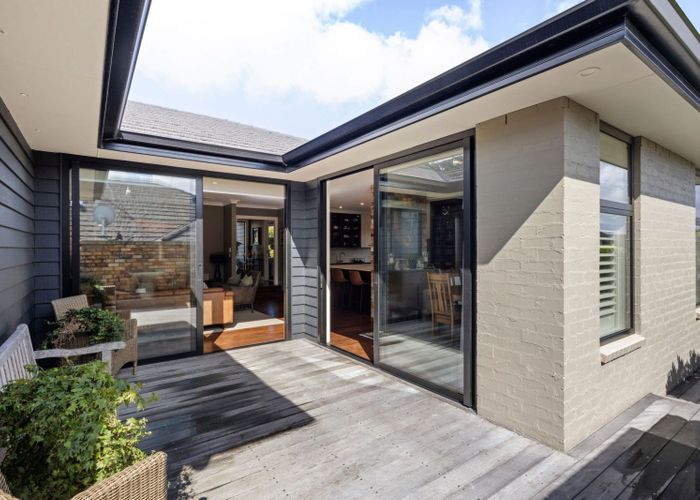  at 3 Rose Berry Crescent, Flagstaff, Hamilton