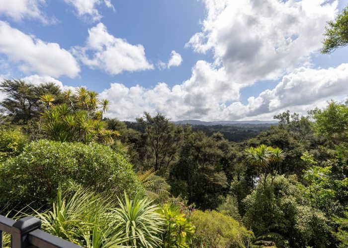  at 20 Phillip Avenue, Glen Eden, Auckland