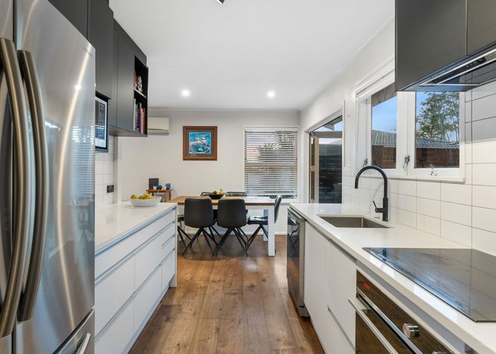  at 11 Stott Avenue, Birkdale, North Shore City, Auckland