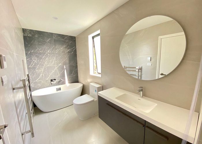  at 2 Patrols place, Bucklands Beach, Manukau City, Auckland