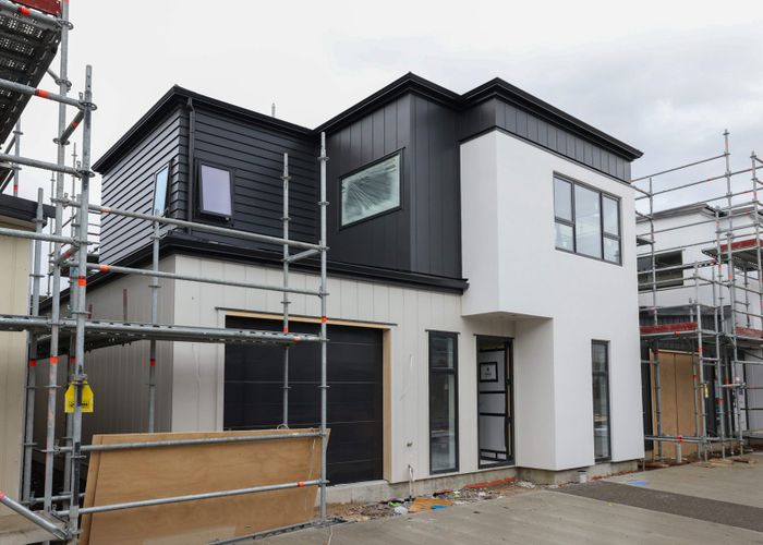  at 994-996 Taita Drive, Avalon, Lower Hutt, Wellington