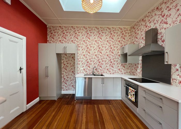  at 7 Queen Street, Petone, Lower Hutt