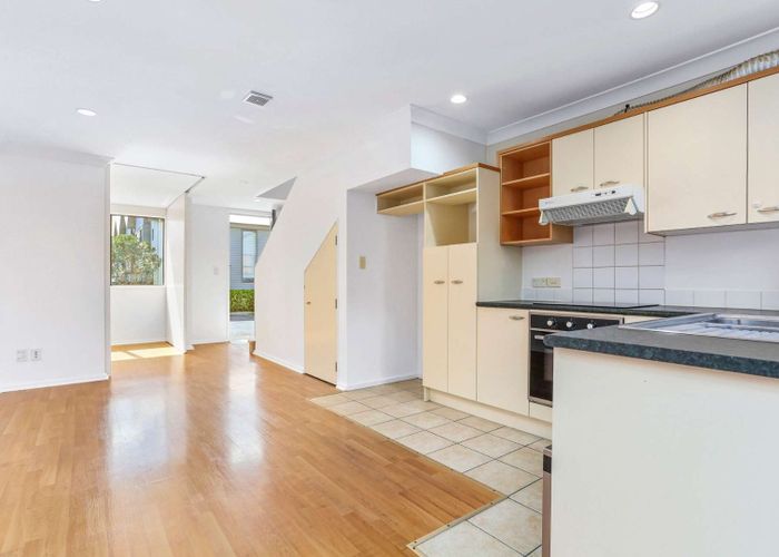  at 10/51 Ireland Road, Mount Wellington, Auckland City, Auckland