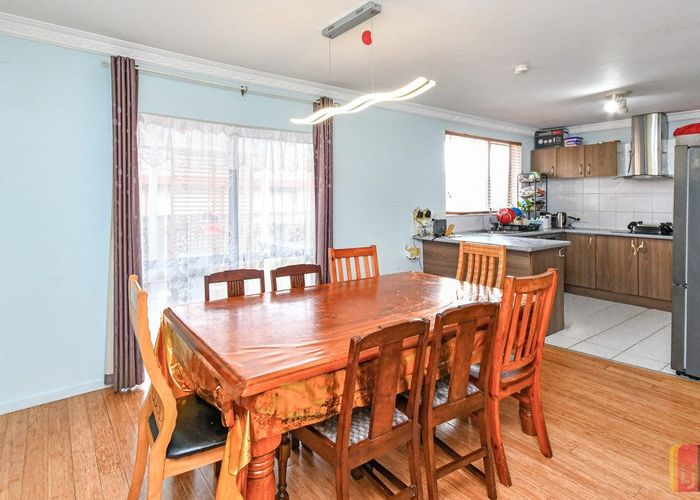  at 17 Tilberg Street, Favona, Auckland