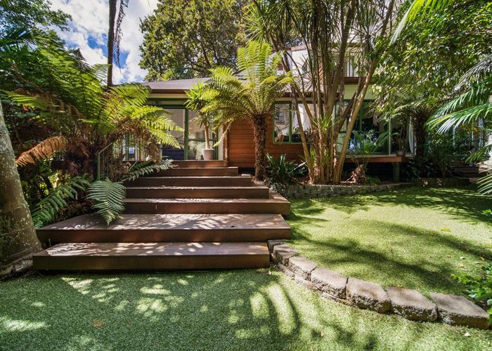  at 2/38 Patons Road, Howick, Manukau City, Auckland