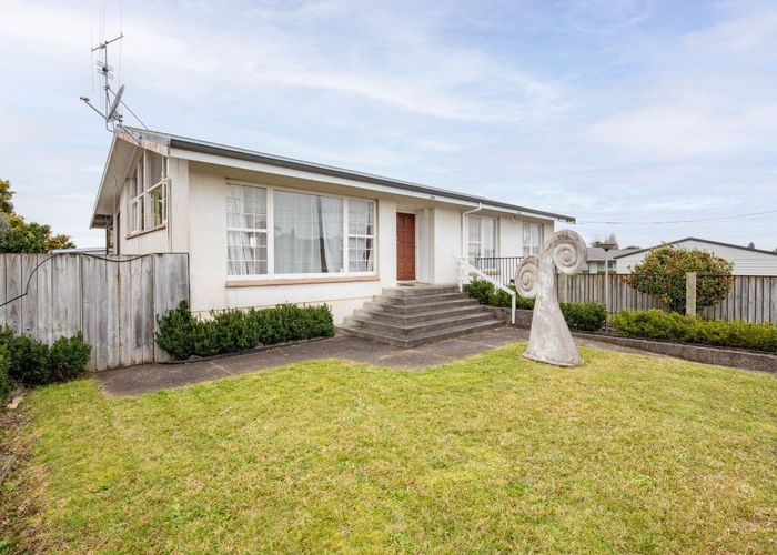  at 39 Springfield Crescent, Enderley, Hamilton, Waikato