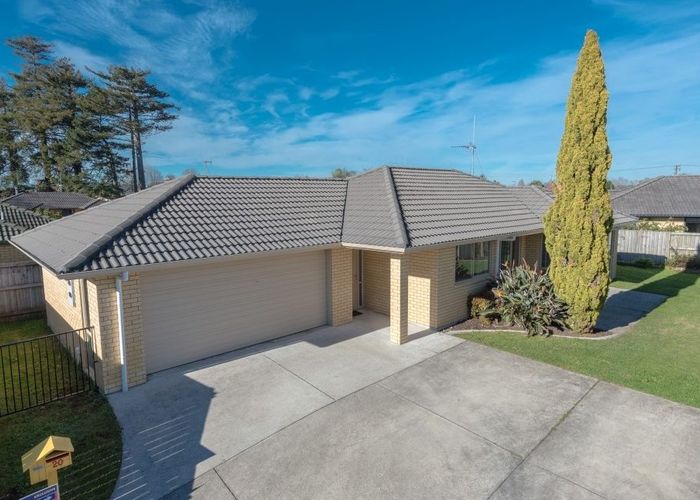  at 20 Nobleman Place, Hamilton East, Hamilton