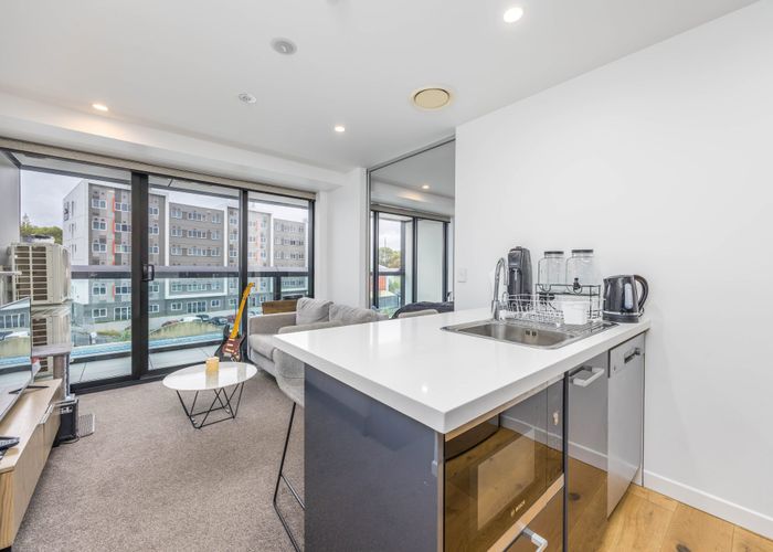  at 206/8 Lakewood Court, Manukau, Manukau City, Auckland