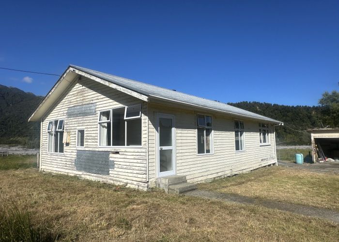  at 438 Poerua Valley Road, Harihari, Westland, West Coast