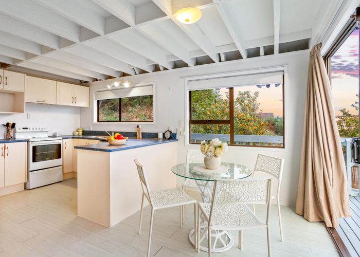  at 42 Glenbervie Crescent, Massey, Auckland