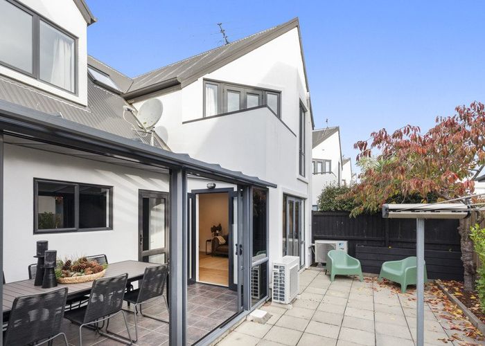  at 2/15 Ayr Street, Riccarton, Christchurch City, Canterbury