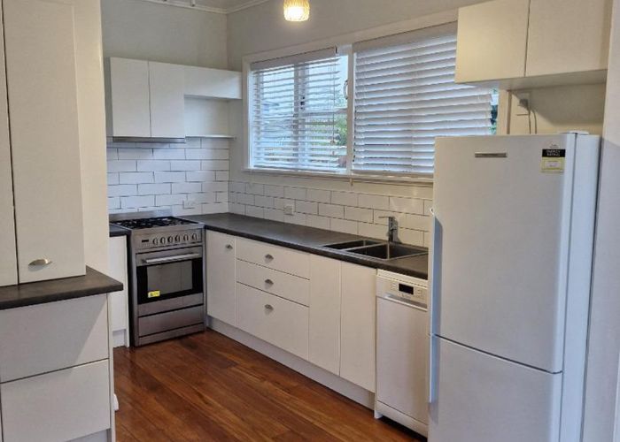  at 11 Clovelly Street, Brooklands, New Plymouth, Taranaki