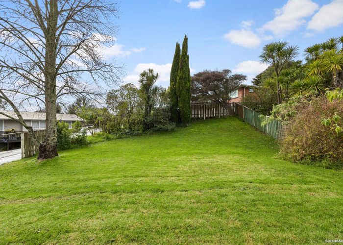 at 16 Connell Street, Blockhouse Bay, Auckland City, Auckland