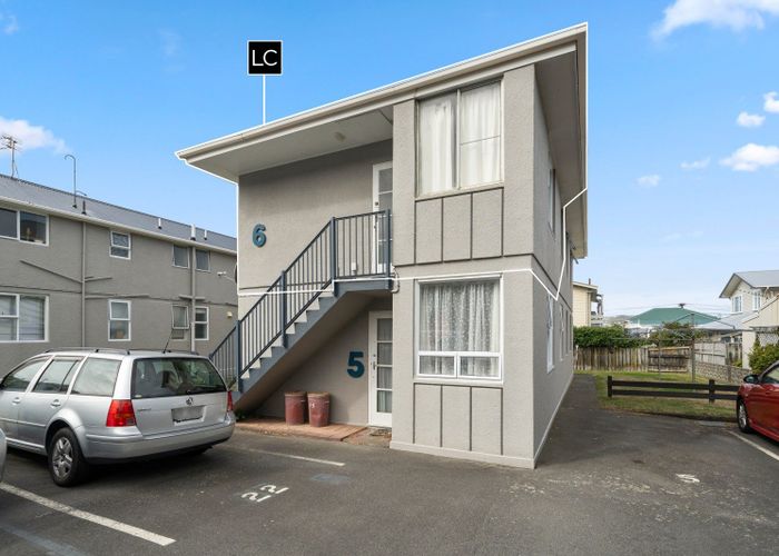  at 6/127 Queens Drive, Lyall Bay, Wellington, Wellington
