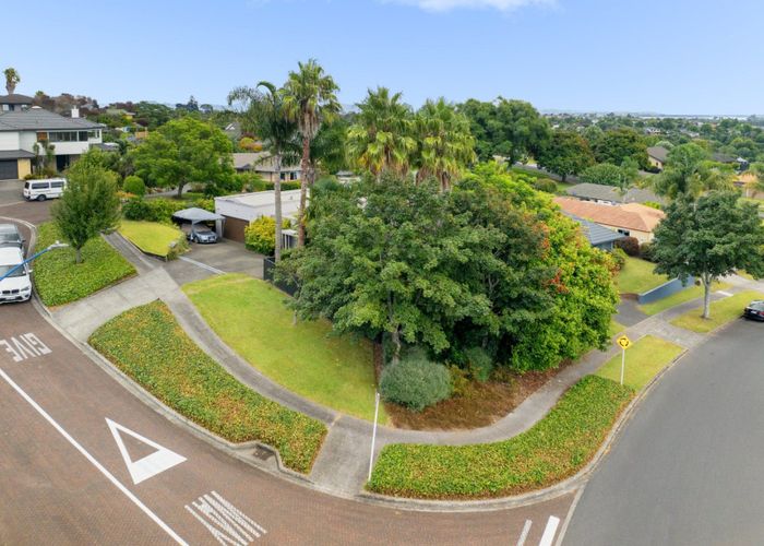  at 2 Portchester Close, Bethlehem, Tauranga