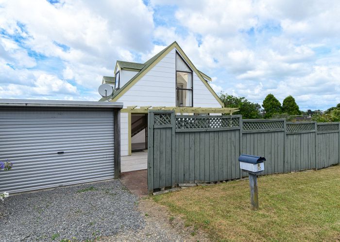  at 30 Glen Vista Place, Bayview, Auckland