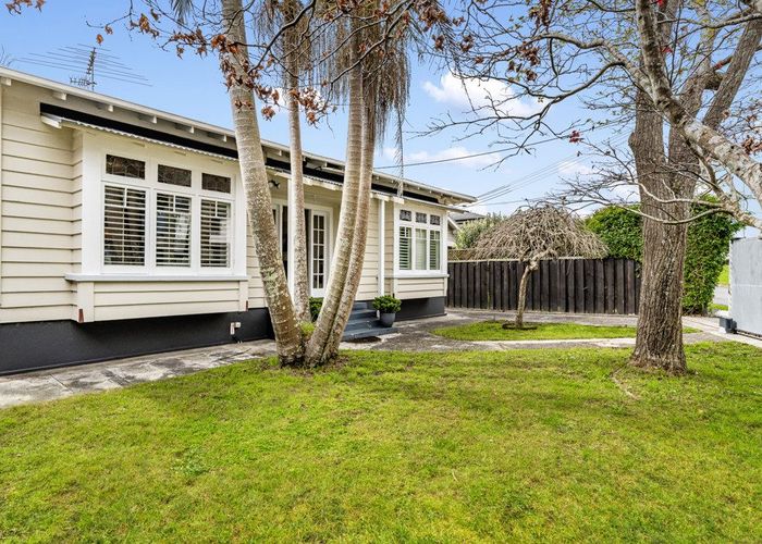  at 124 Clonbern Road, Remuera, Auckland