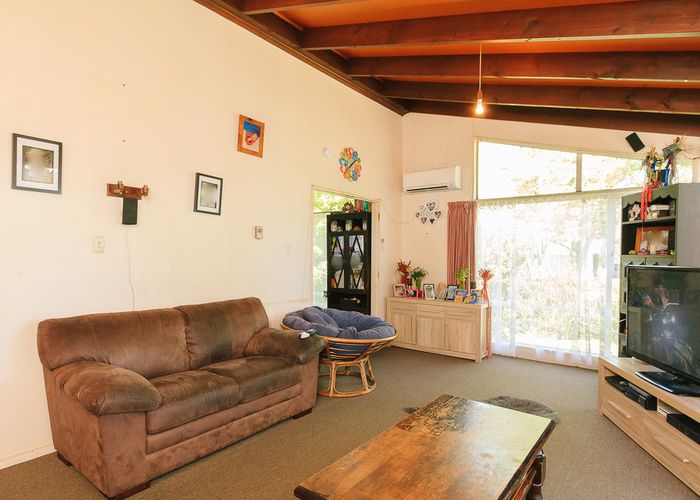  at 21 California Drive, Totara Park, Upper Hutt