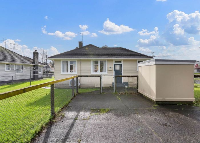  at 1 Natalie Place, Otara, Manukau City, Auckland