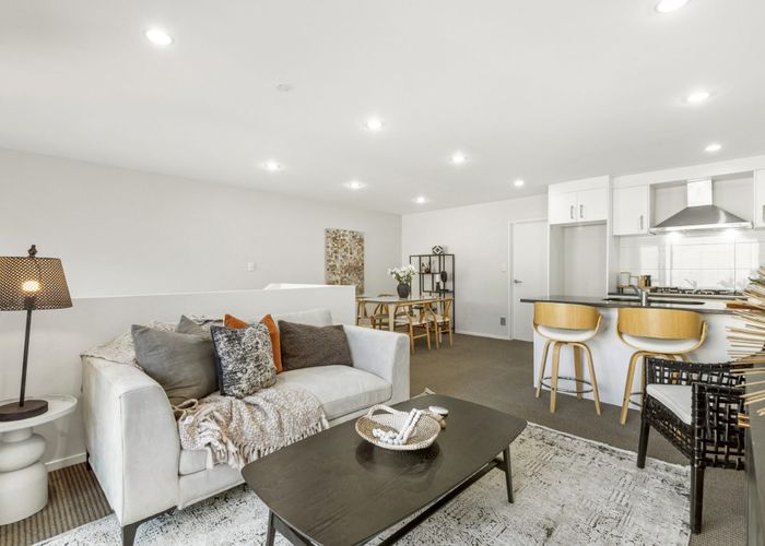  at 37/5 Perekia Street, Albany, North Shore City, Auckland