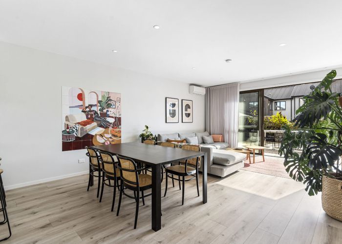  at 18A Sunnymead Road, Glen Innes, Auckland
