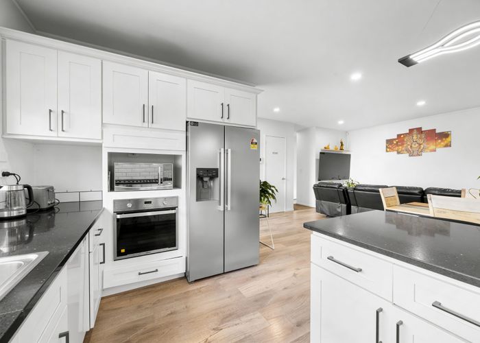  at 15A Reynella Drive, Massey, Waitakere City, Auckland