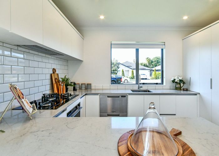  at 9 Waituarua Drive, Conifer Grove, Papakura, Auckland