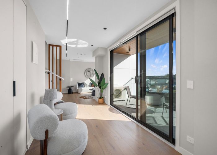  at 10/12 Burns Avenue, Takapuna, North Shore City, Auckland