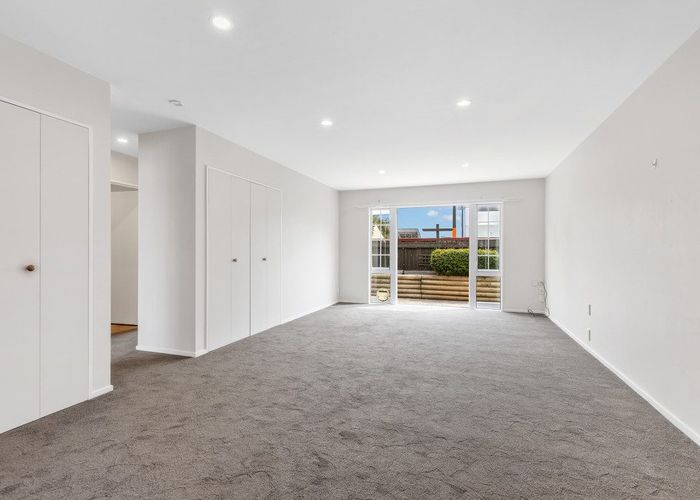  at 10/55 Parade Court, Addington, Christchurch