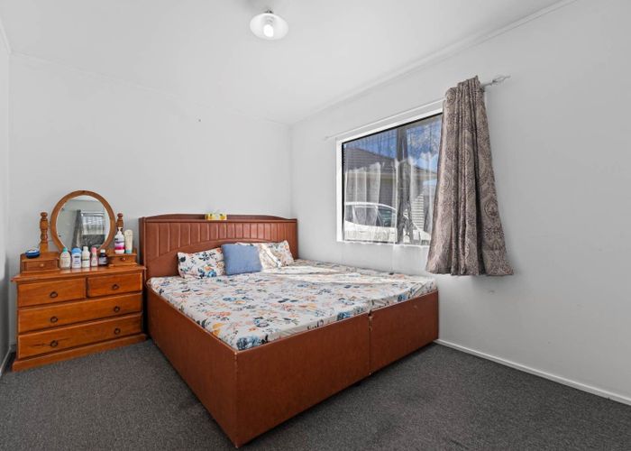  at 11 Lincoln Road, Manurewa East, Auckland