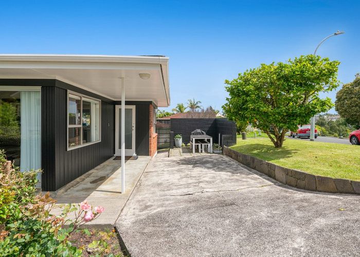  at 1/11 Northwick Place, Hillcrest, North Shore City, Auckland
