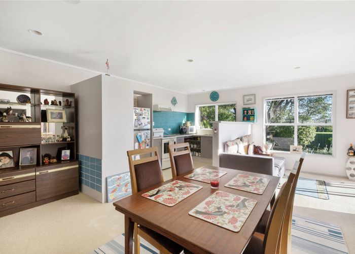  at 124 Tiraumea Drive, Pakuranga, Auckland