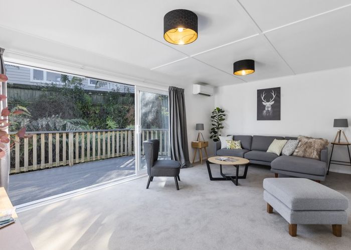  at 35 Thomas Street, Stokes Valley, Lower Hutt