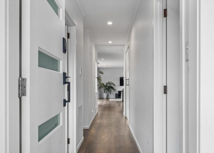  at 11 Brennan Avenue, Te Atatu Peninsula, Waitakere City, Auckland
