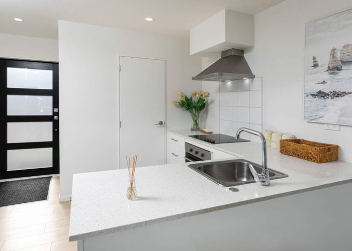 at 7/7 South Pacific Place, Henderson, Waitakere City, Auckland