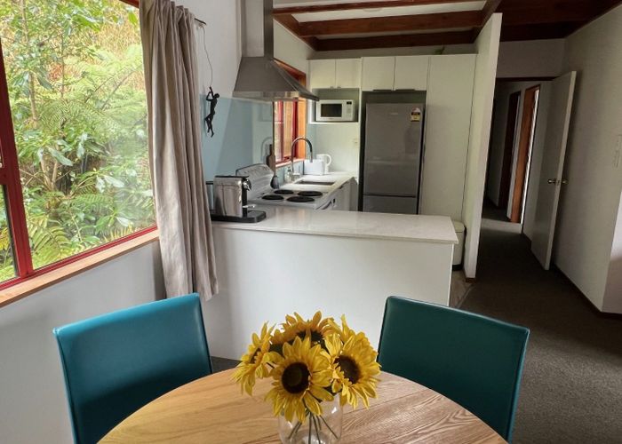  at 2/18 Hinau Road (Fully-Furnished Townhouse), Hataitai, Wellington, Wellington