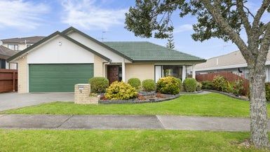  at 2/84 Westerham Drive, Dannemora, Auckland