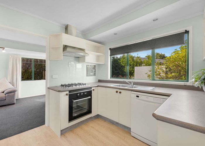  at 6 Pararewa Drive, Whalers Gate, New Plymouth, Taranaki
