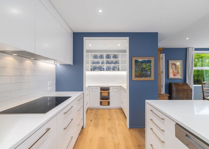  at 5 Garden Road, Fendalton, Christchurch City, Canterbury