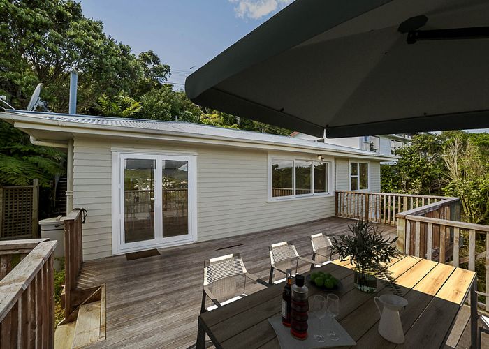  at 20 Bedford Street, Northland, Wellington